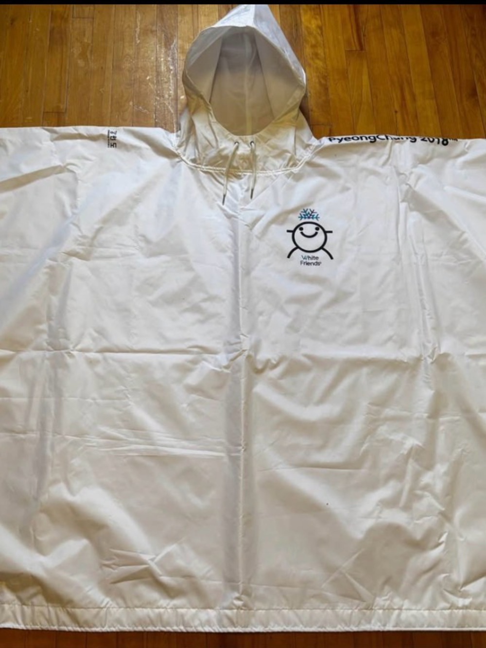 White Hooded PyeongChang Olympic Poncho with the Logo